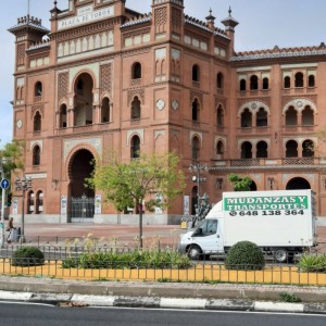 Mudanzas & Transportes Holguín