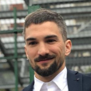 Profesionales Contables.