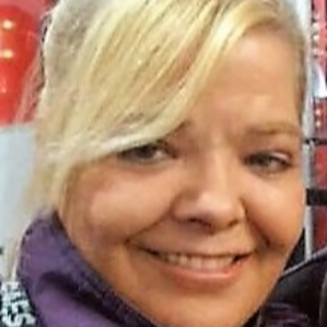 Esther Gloria Castro