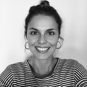 Júlia Ribó  Organización