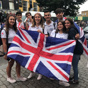 Academa, trabajos, au pair.